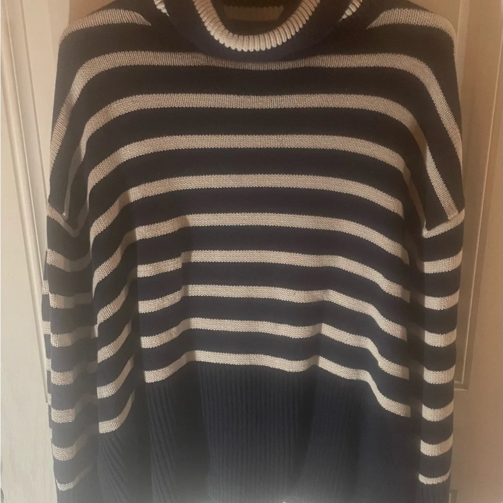 GAP used Navy and White Striped Turtleneck Sweater - Picture 2 of 4